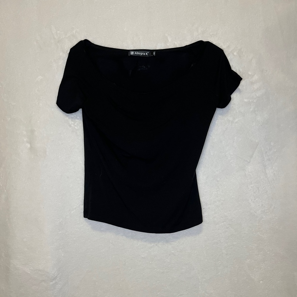 Plain black tee